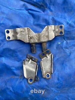 Discovery 3 Auto 2.7 Crossover Pipe Brackets & Range Rover Sport Pipe 2.7